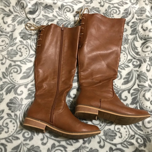 Modcloth Shoes Modcloth Size 9 2 Calf Height Brown Zip Up Boots